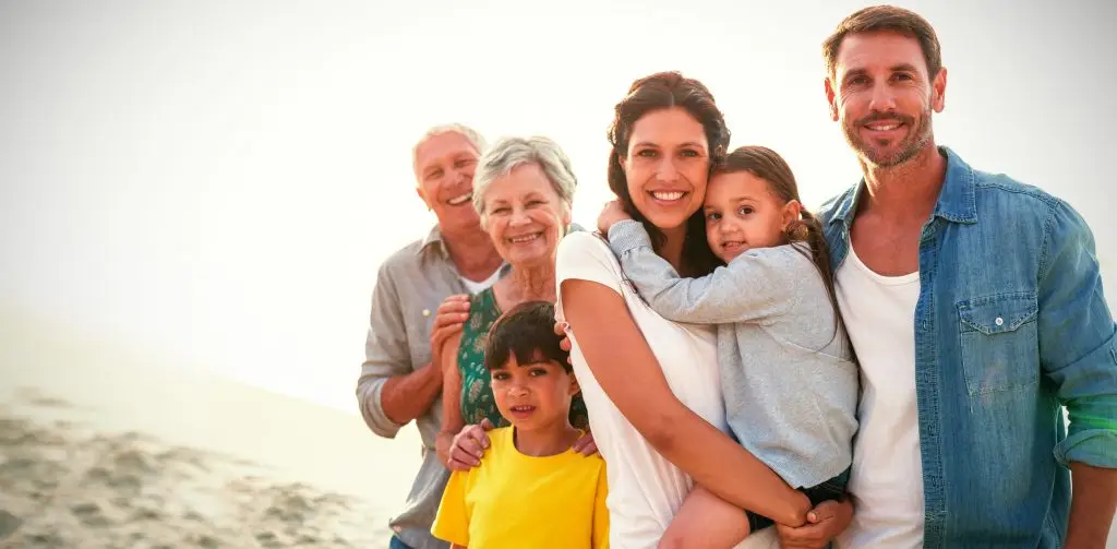 Familie im grünen
